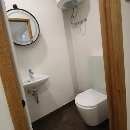 Apartment 205 Dekani